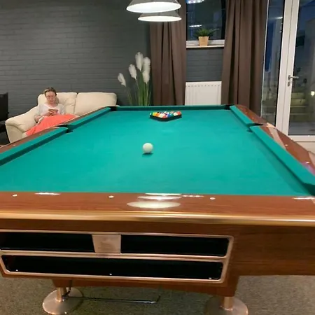 Mona Lisa アパート ヘーヴィーズ